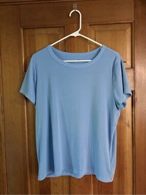 XL Women’s Gap ribbed crewneck T-shirt. NWT
